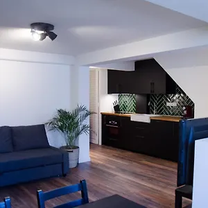  Appartement Dorpsplein Incl Parkeerplaats Nederland